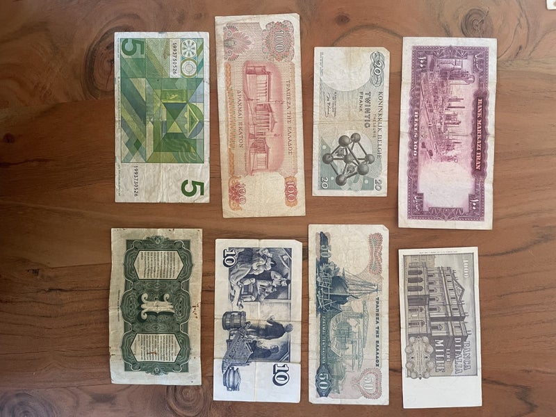 Approx 30 early-mid 20th century banknotes from 20 countries (#10) Carousel 13