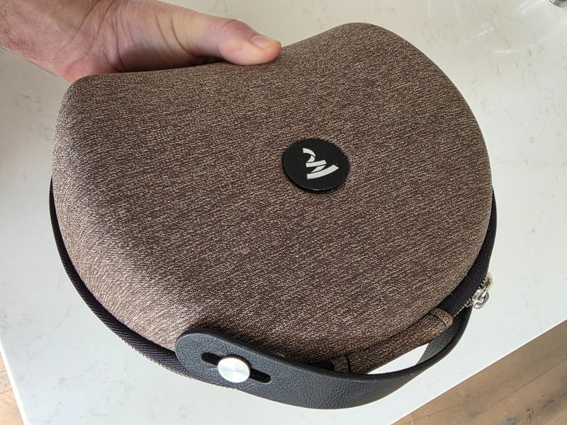 Focal Clear MG Carousel 11
