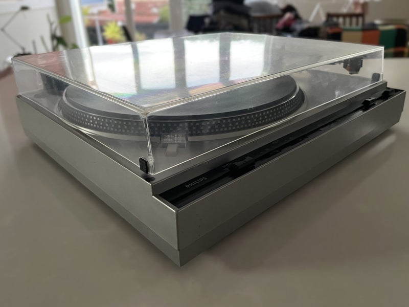 Philips AF-911 Direct Drive Turntable / Audio Technica Cartridge (1980s)62863224199426113