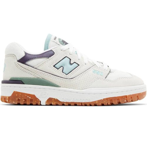 NEW BALANCE WOMENS 550 SEA SALT WINTER FOG VARSITY GOLD TOBACCO B Carousel 1