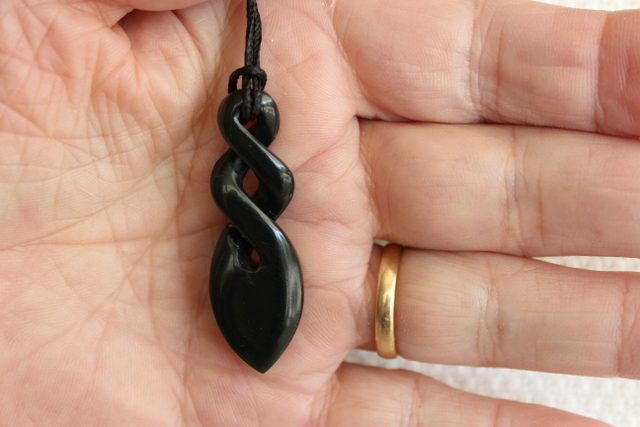 BEAUTIFUL DOUBLE TWIST PENDANT #223 Carousel 1