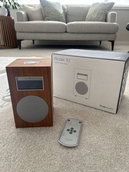 **TIVOLI AUDIO MODEL 10 AM/FM RADIO - GREAT CONDITION!** Carousel 1