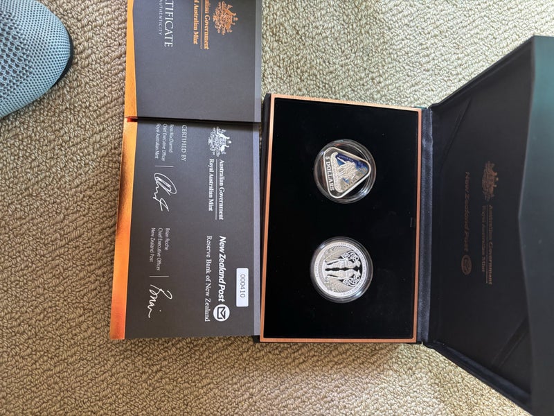 Anzac Centenary Silver proof set Carousel 3