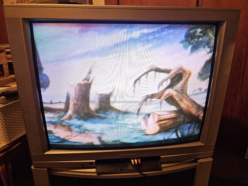 Panasonic CRT TV - Perfect for Retro gaming or watching VHS tapes Carousel 7