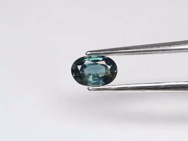 $1 RES * Buy Now $1,299.00 * 0.65ct Oval Blue Australian Sapphire Loose Gemstone Carousel 2