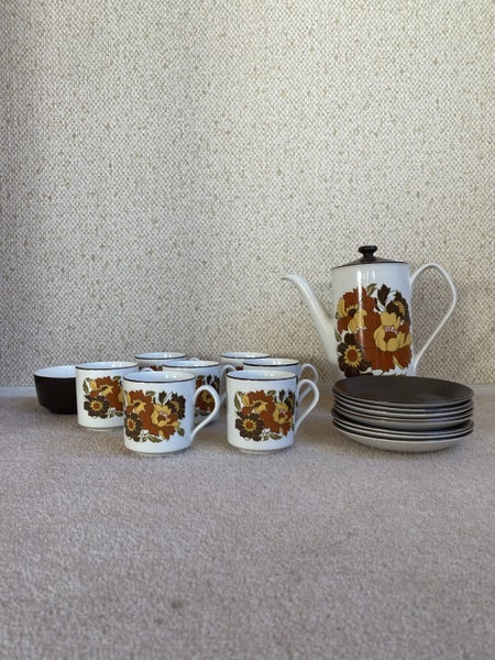 Vintage 60’s or 70’s Pot & Cups Johnson Brothers England Ironstone Ceramic Set Carousel 5