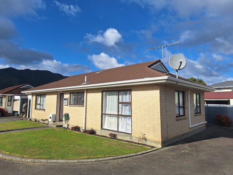Image 1 of 10