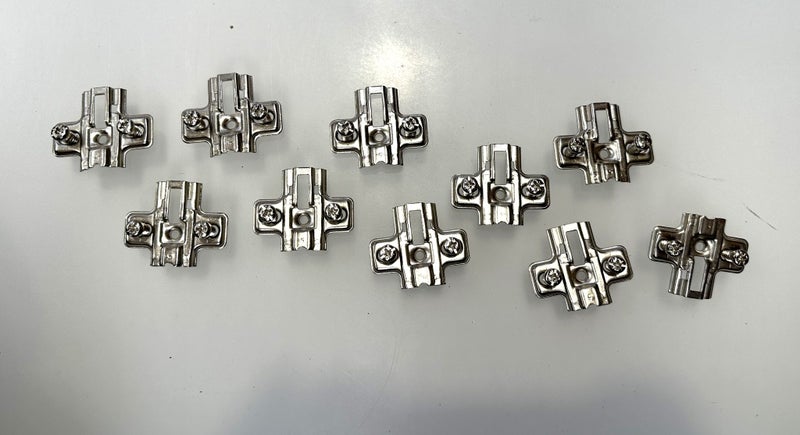 Hinge Mounting Plates 10 Pack #4B - $1 Reserve (Box T) Carousel 1