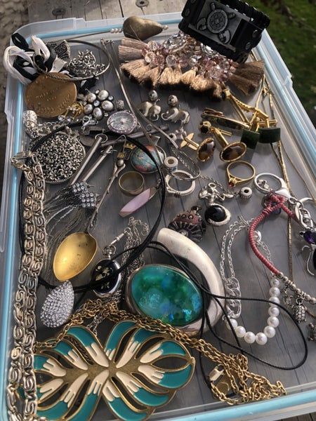Large Bulk Costume Jewellery Lot - No Broken Bits Carousel 1