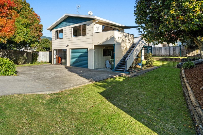 Image 1 of 20