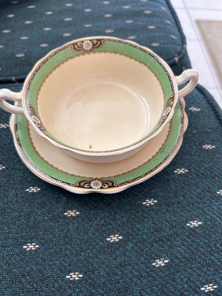 Royal Staffordshire pottery Carousel 1