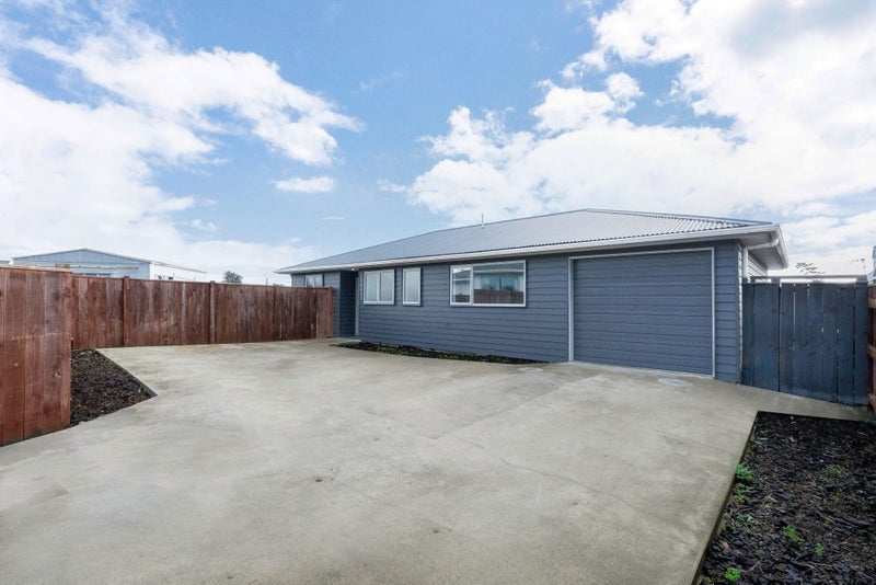 Image 1 of 20