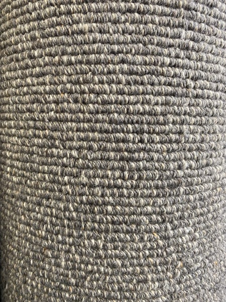 Auction 131 3.40 x 7.20 metres Woolen loop pile carpet. Carousel 2