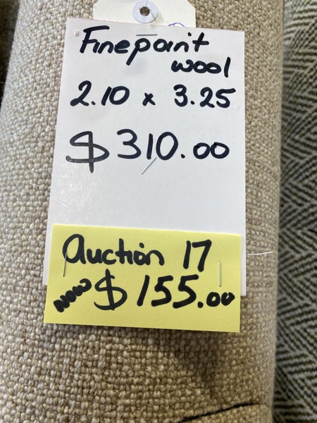 Auction 17- 2.10 x 3.25 metres Woolen loop pile carpet. Carousel 1