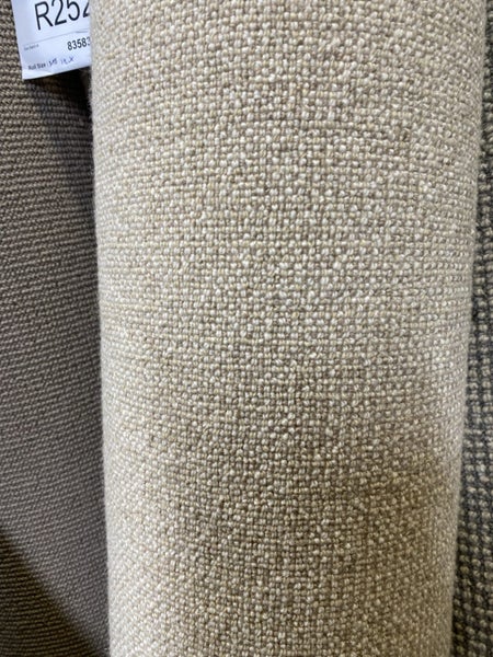 Auction 17- 2.10 x 3.25 metres Woolen loop pile carpet. Carousel 2