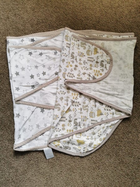 Miracle blanket swaddles Carousel 1
