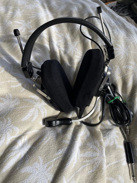New Telex MRB2400 Aviation Headset Carousel 1