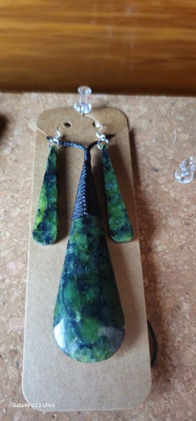 Pounamu /Greenstone Carousel 4