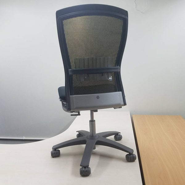 Formway Life Chair - No Reserve - Auction is for ONE Chair Carousel 2