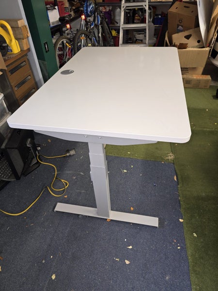 ELECTRIC WORKSTATION DESK Carousel 1