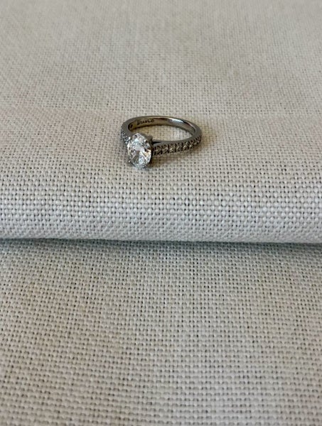 Carat Oval Diamond Engagement Ring – Platinum Band – Excellent Condition62864735406849112