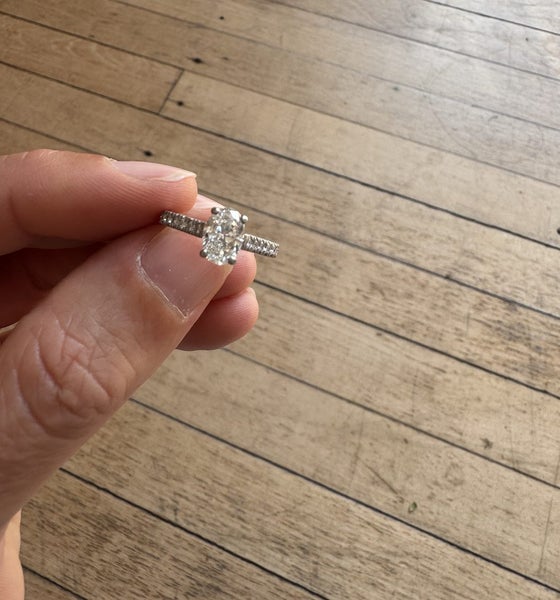 Carat Oval Diamond Engagement Ring – Platinum Band – Excellent Condition62864735406849113