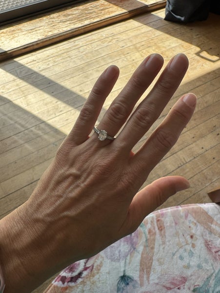 Carat Oval Diamond Engagement Ring – Platinum Band – Excellent Condition62864735406849114