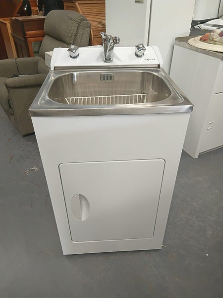 1223 LAUNDRY TUB Carousel 1