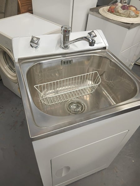1223 LAUNDRY TUB Carousel 2
