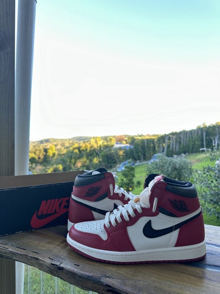 Jordan 1 Lost And Found Carousel 2