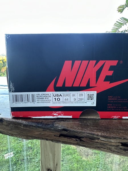 Jordan 1 Lost And Found Carousel 4