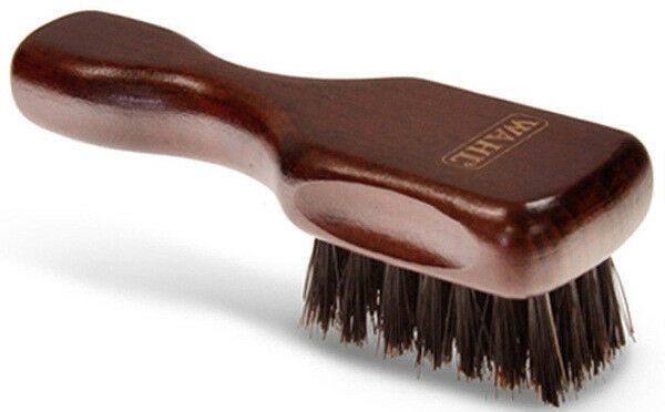 Wahl Moustache Mini Brush Carousel 2