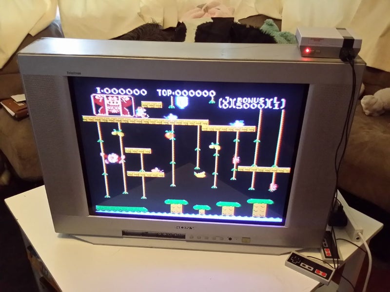 $1 RES Sony Trinitron 29 inch CRT TV Carousel 1