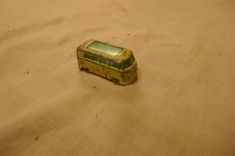Lesney No.34 Volkswagen caravtte Carousel 1