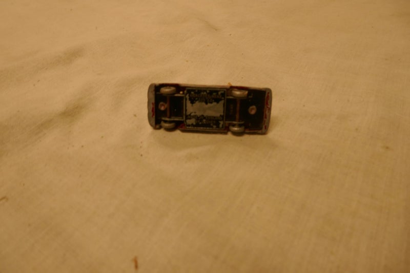 Lesney No.53 Mercedes-benz 220 SE Carousel 4