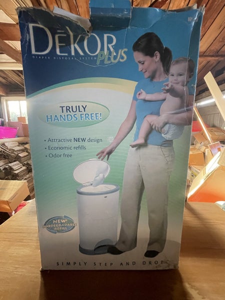 Dekor Plus Diaper disposal system Carousel 1