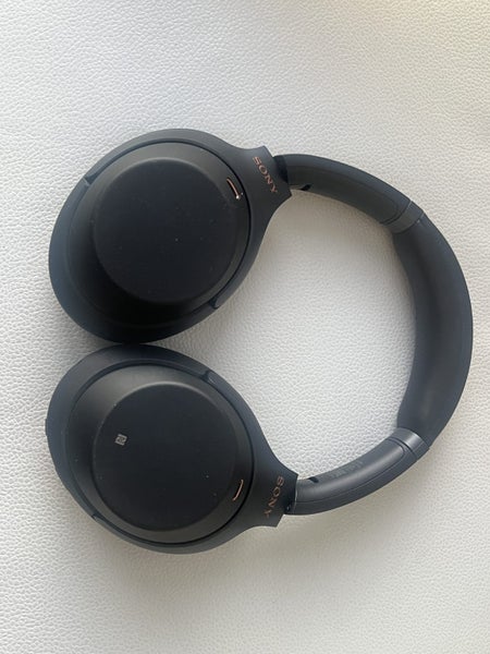 Sony wireless noise cancelling head phones Carousel 1