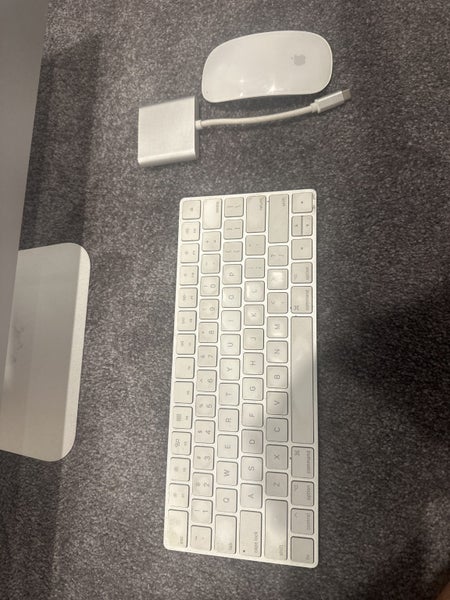 Apple iMac 2019 and LG screen 1TB Carousel 3