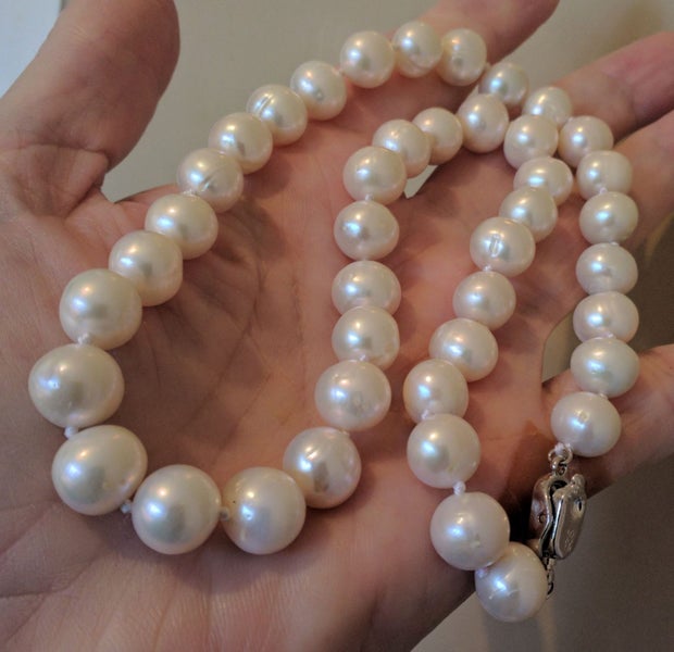 10-11mm Semi-Round White FW Pearl Necklace Carousel 1