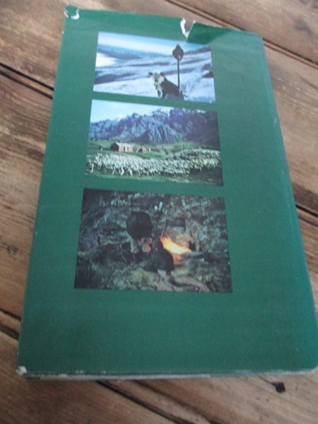 SHADOWS ON THE HILL The Remarkables Station 1978 First Edition Carousel 16