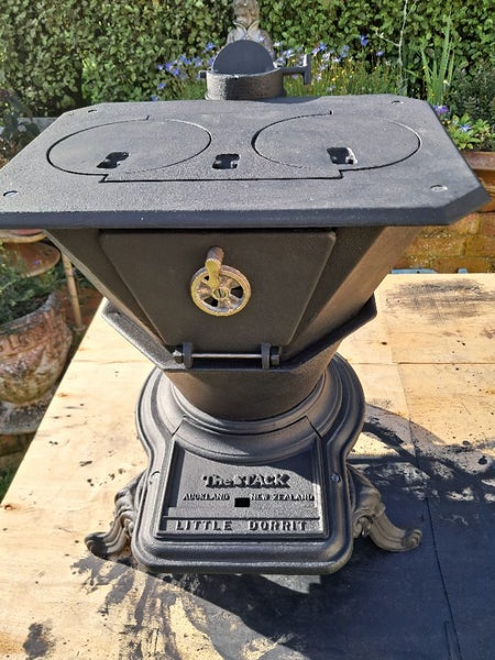 POTBELLY STOVE *LITTLE DORRIT* TWIN PLATE. THE STACK. Carousel 20