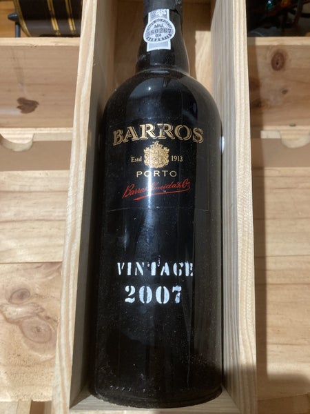 2007 BARROS VINTAGE PORT in original box Carousel 1