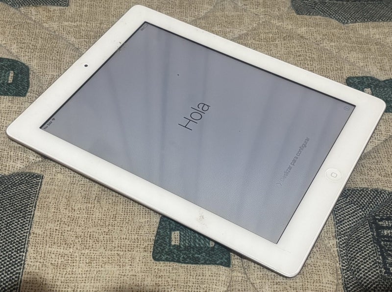 iPad 2 A1396 16GB | iCloud locked Carousel 1