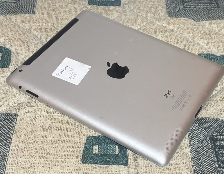iPad 2 A1396 16GB | iCloud locked Carousel 2
