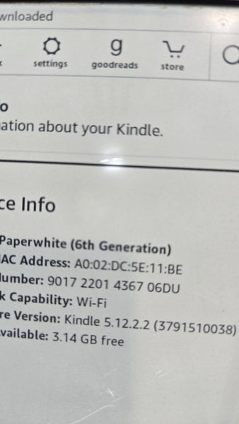 Amazon Kindle Paperwhite 6th Generation scratchs on screen Carousel 5