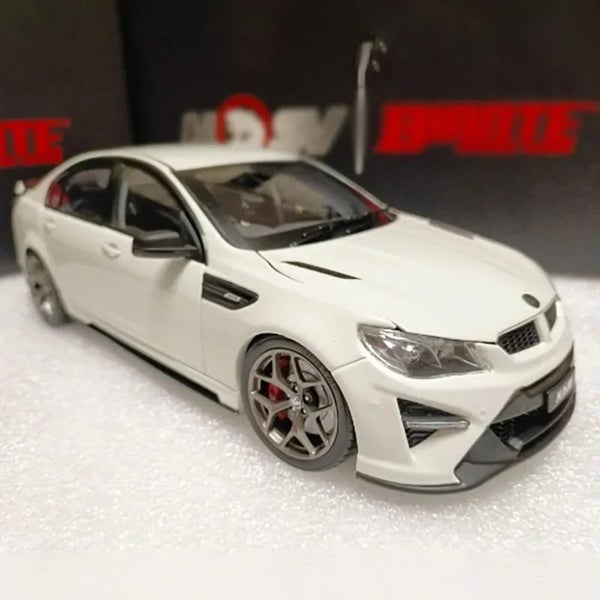 Diecast 1:18 Scale Holden HSV GTSR HERON White Sedan - No certificate Carousel 1