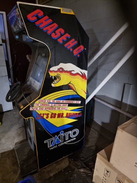 Chase Hq arcade game Carousel 1