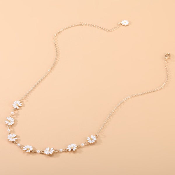 Dainty Daisy Pearl Chain Necklace Carousel 2