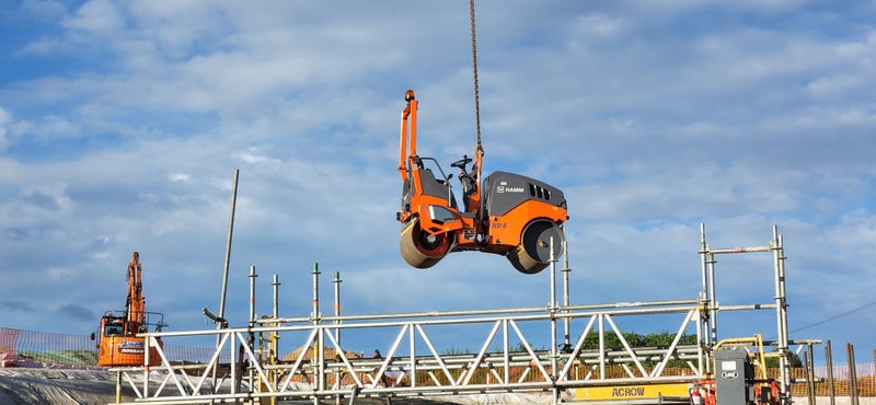 MetroHire Carousel 1