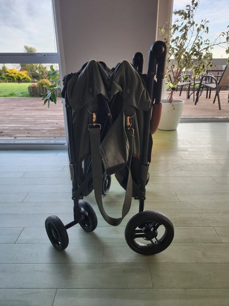 Dog Travel Pram Carousel 1